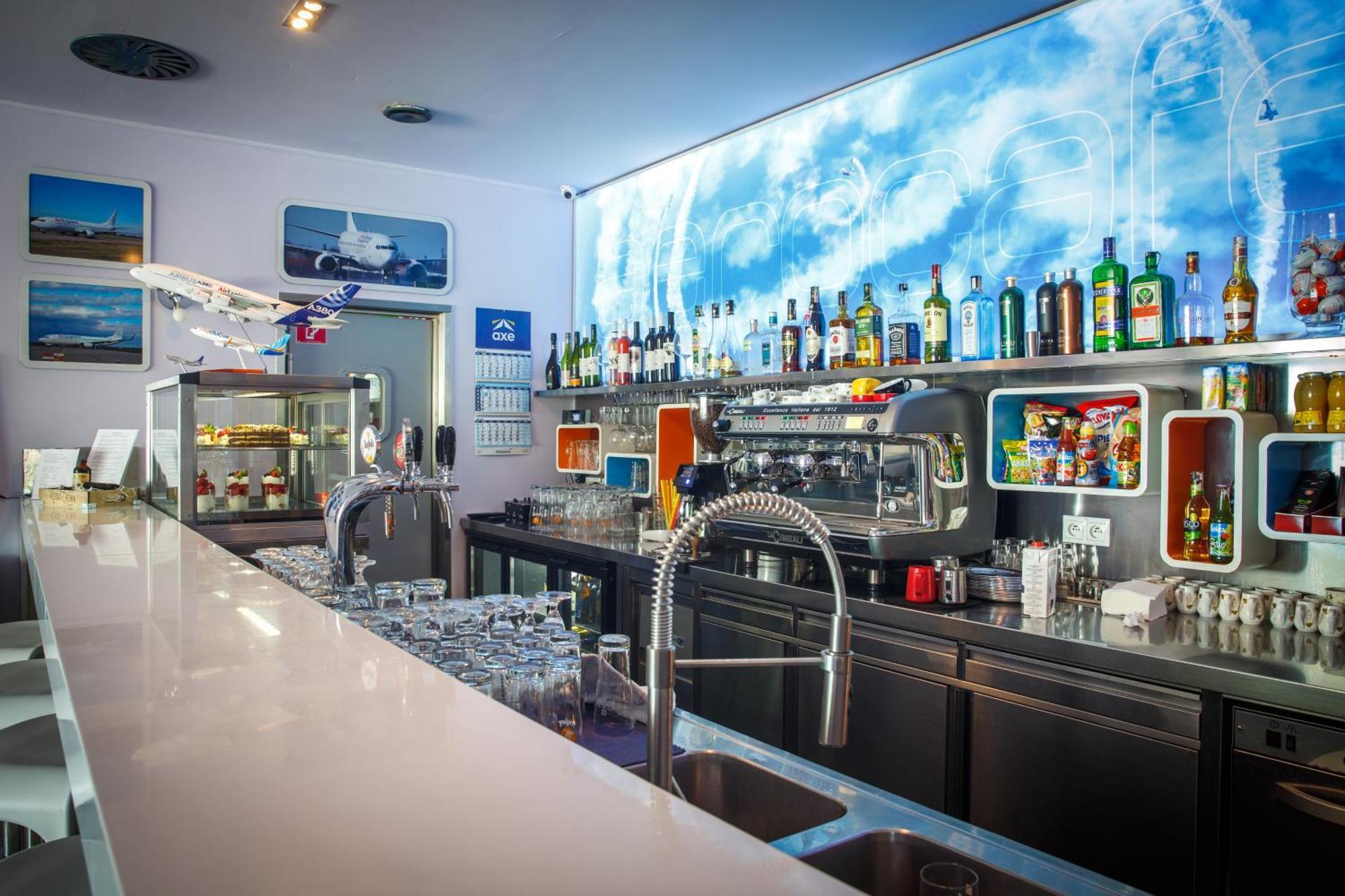 فندق Aerocafe بارتيزانسكى المظهر الخارجي الصورة